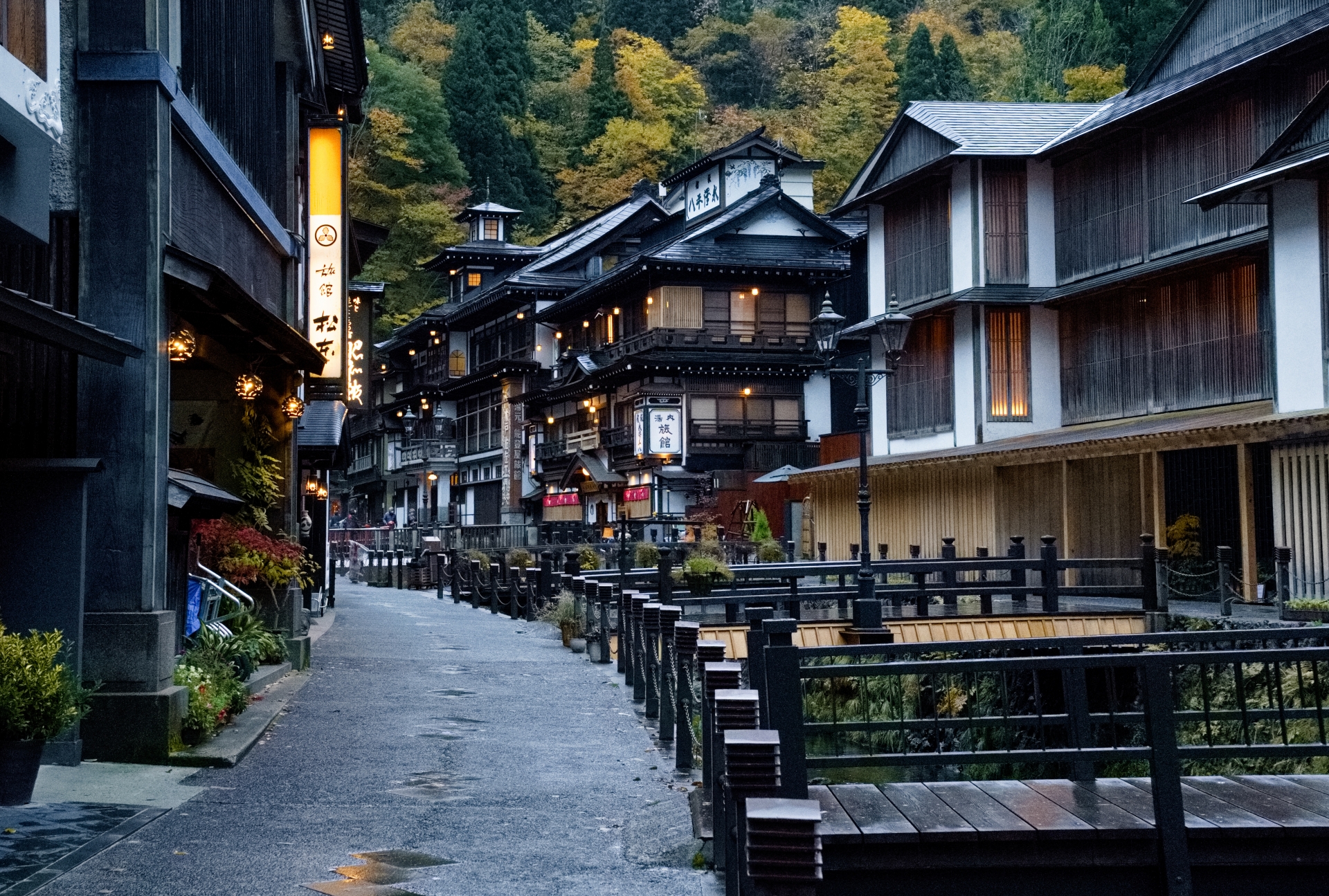 銀山温泉