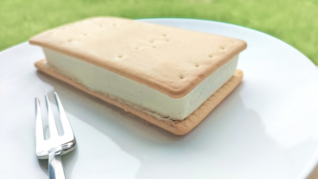 ビスケットのアイスサンド