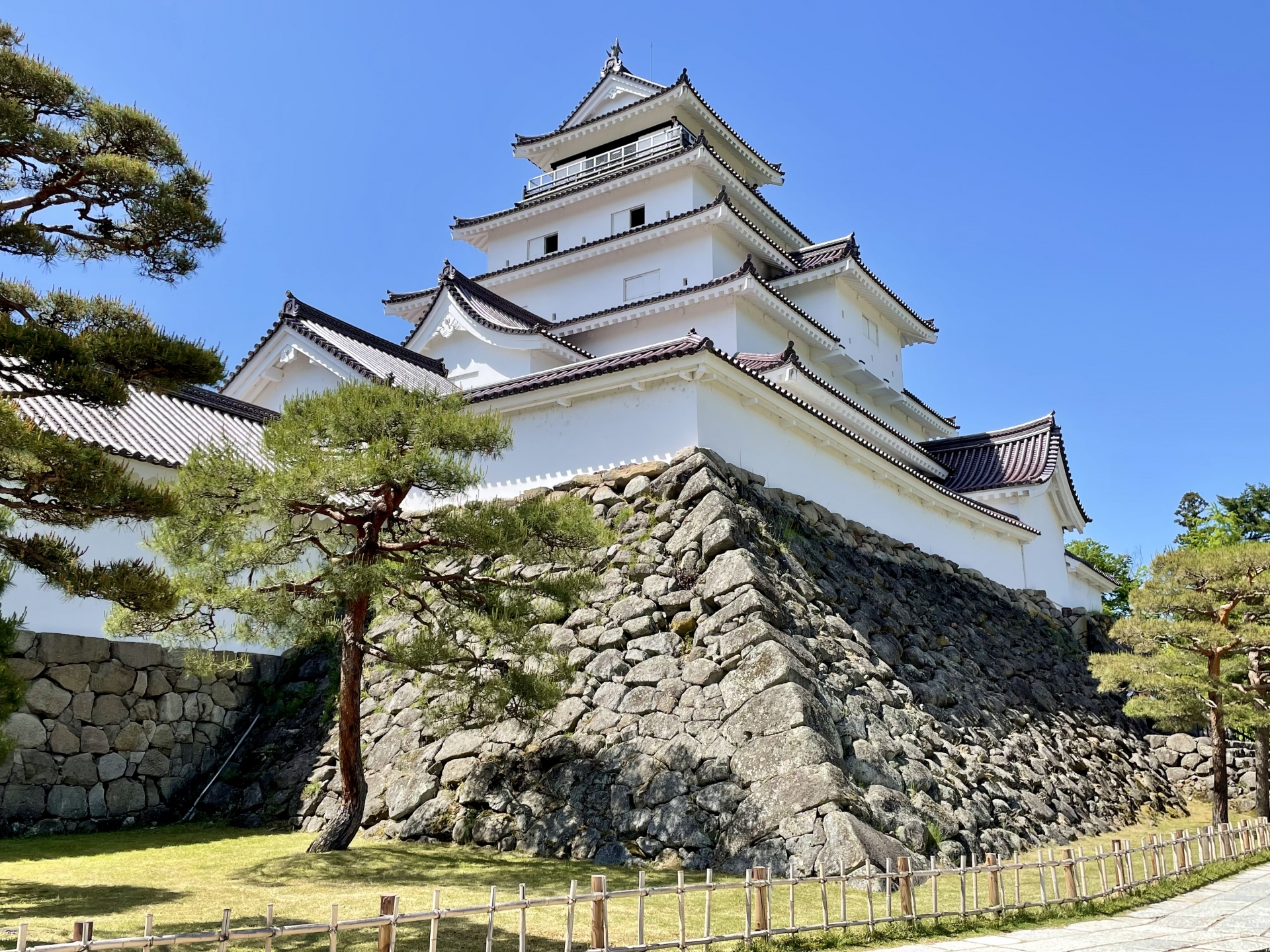 鶴ヶ城